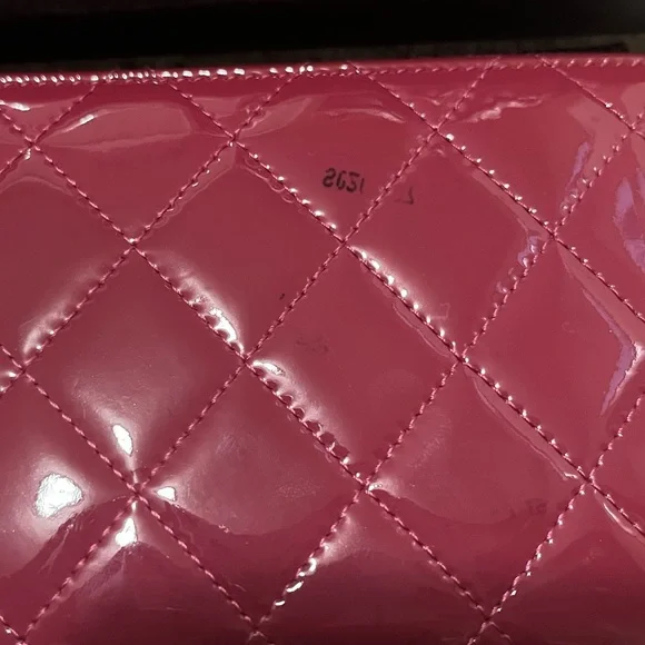 Authentic Chanel patent quilted long wallet with complete inclusion - Picture 6 of 16